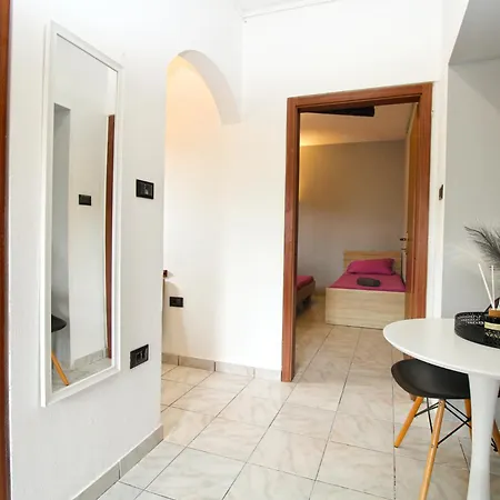 Homestay And Stoja 1864 *